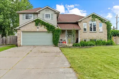 Detached in Belleville
