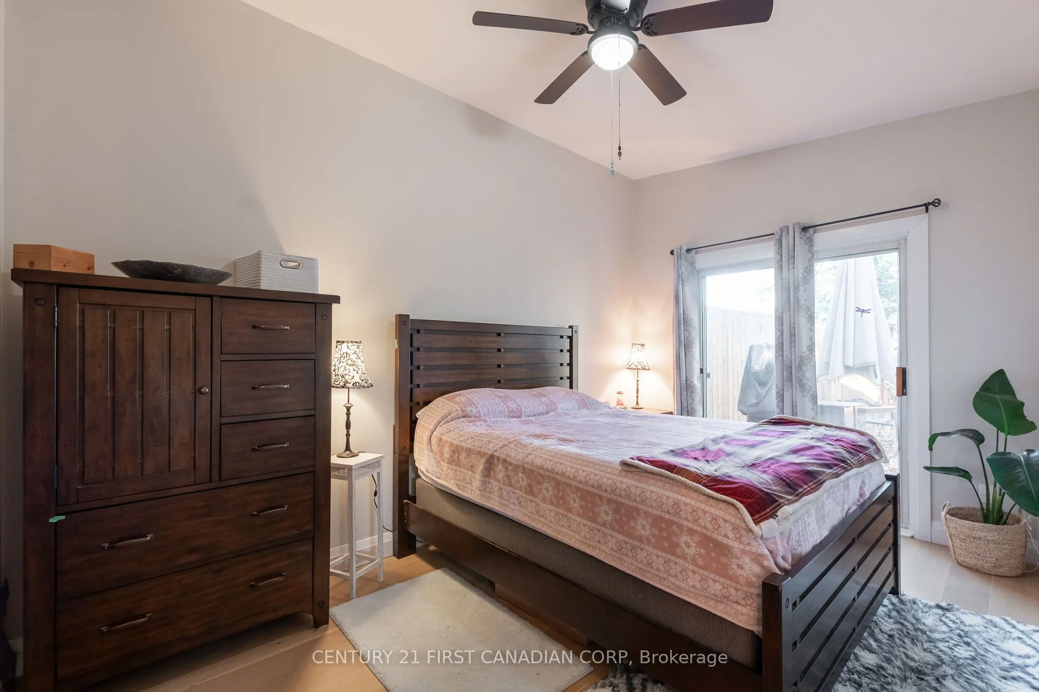 22 Almond Road, London South, On N5z 4c4