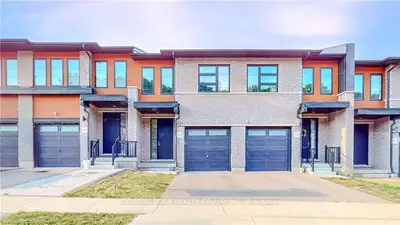 Att/Row/Townhouse in Kitchener