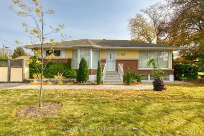 Detached in Hamilton