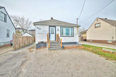 Detached in Welland