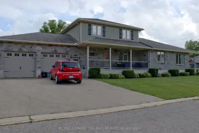 1052 Bay Street, Norfolk, On N0e 1m0