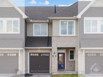 Att/Row/Townhouse in Stittsville - Munster - Richmond