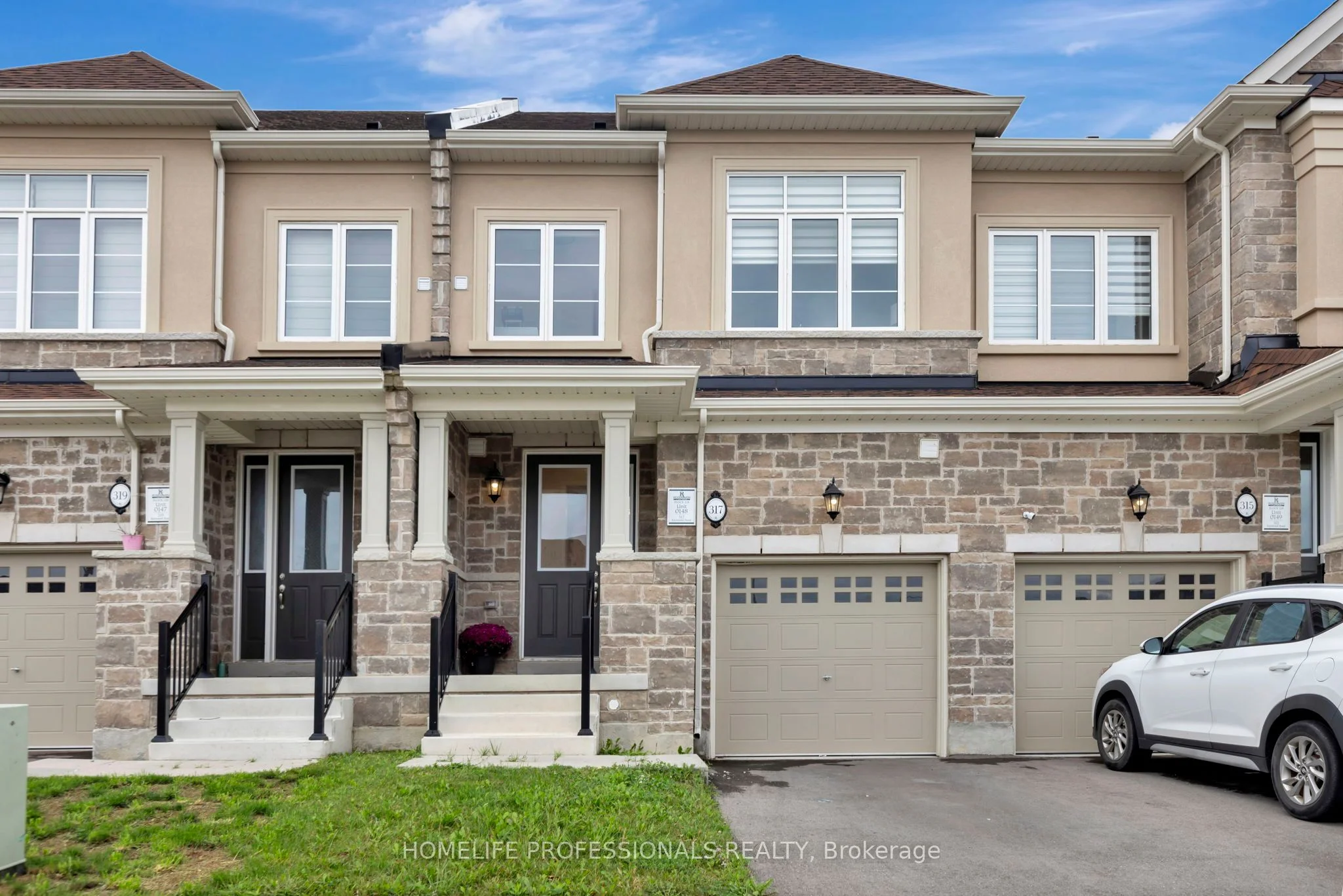 Att/Row/Townhouse in Hamilton