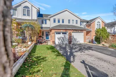Att/Row/Townhouse in Kitchener