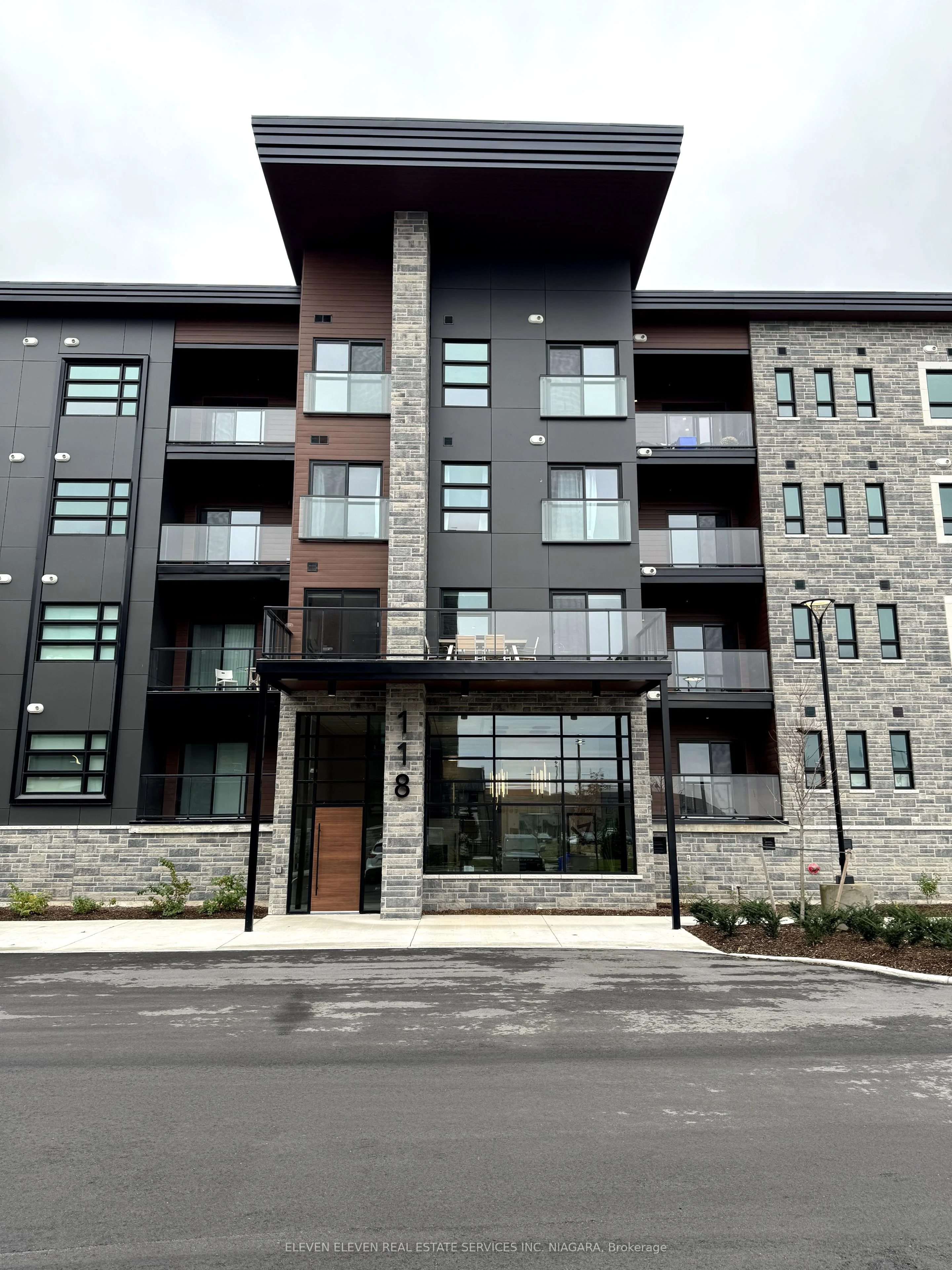 Condo Apartment in Pelham