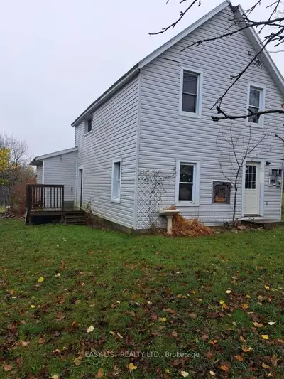 Detached in Gore Bay