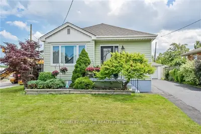 Detached in Hamilton
