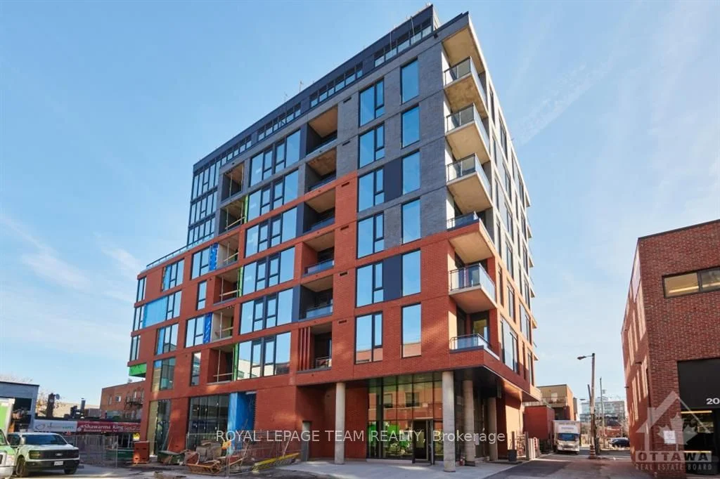 10 JAMES Street 210, Ottawa Centre, ON K2P 1Y5