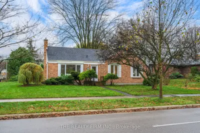 Detached in London North