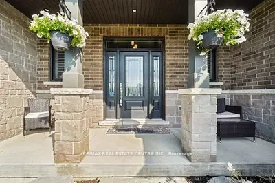 Detached in Erin