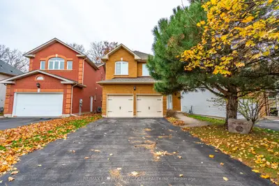 Detached in Lincoln
