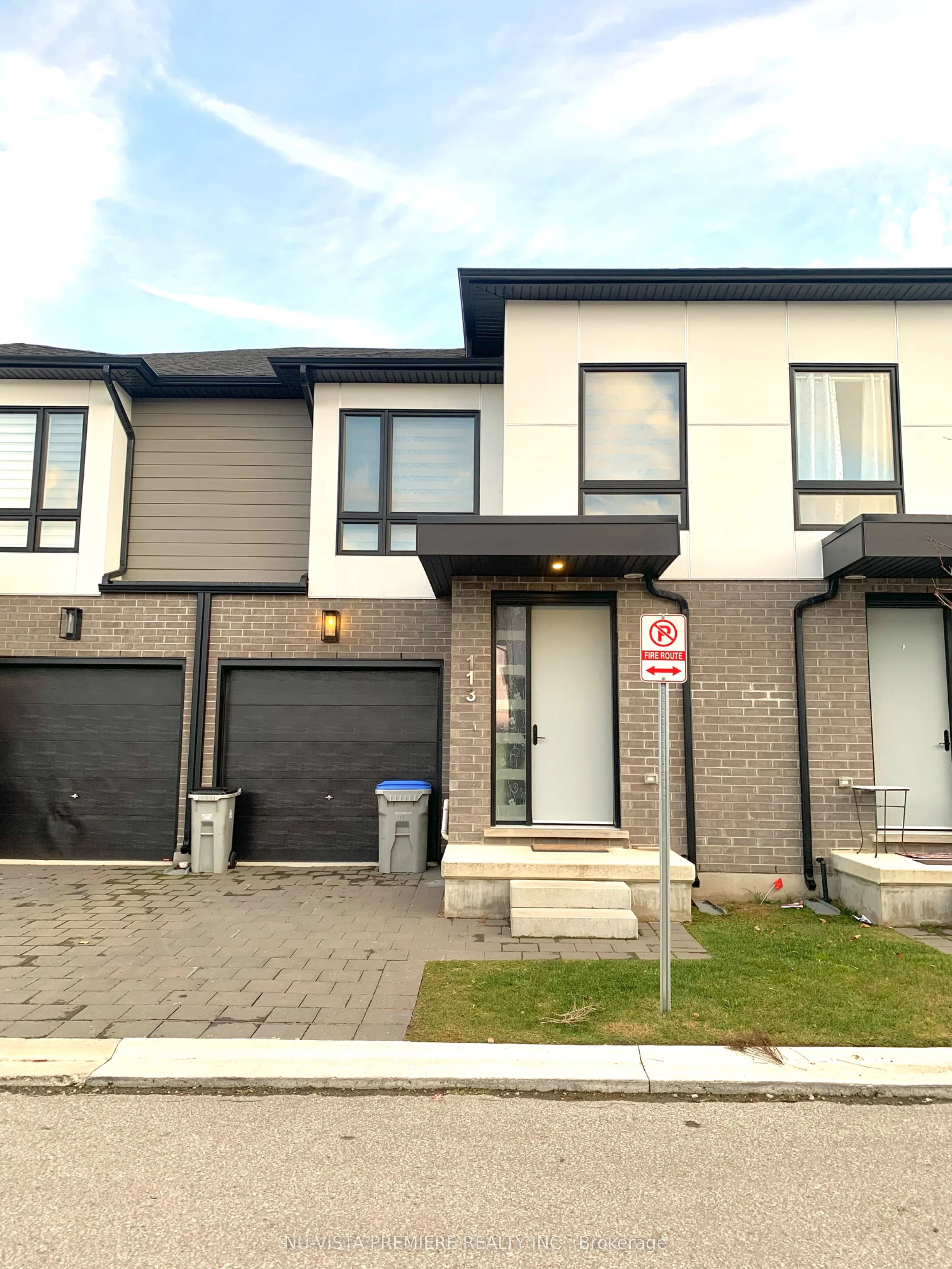 Condo Townhouse in Middlesex Centre