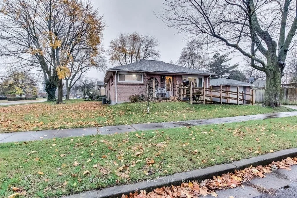 Detached in London East