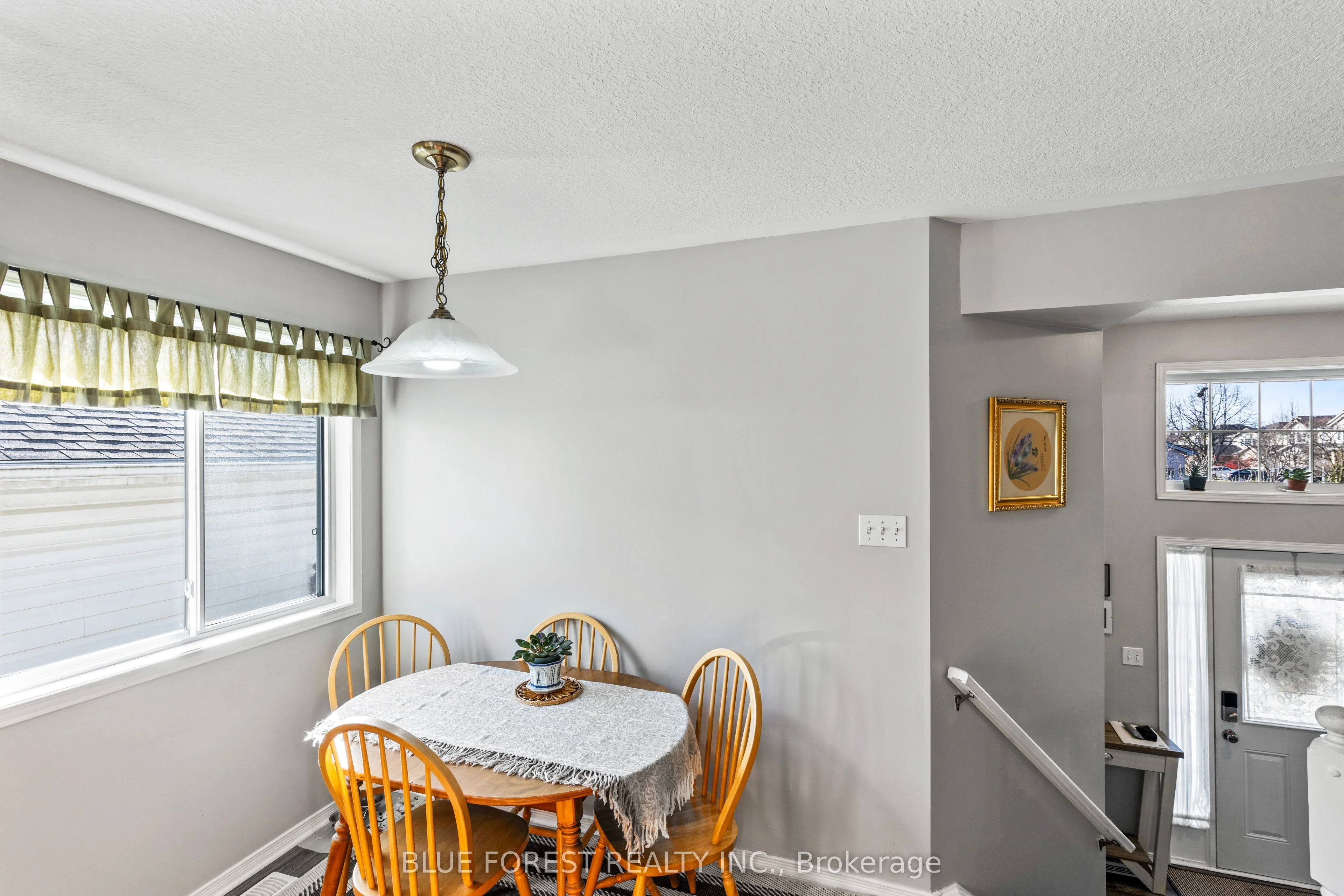 180 Crimson Crescent, London East, ON N5W 6G1