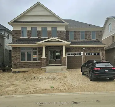 Detached in Centre Wellington