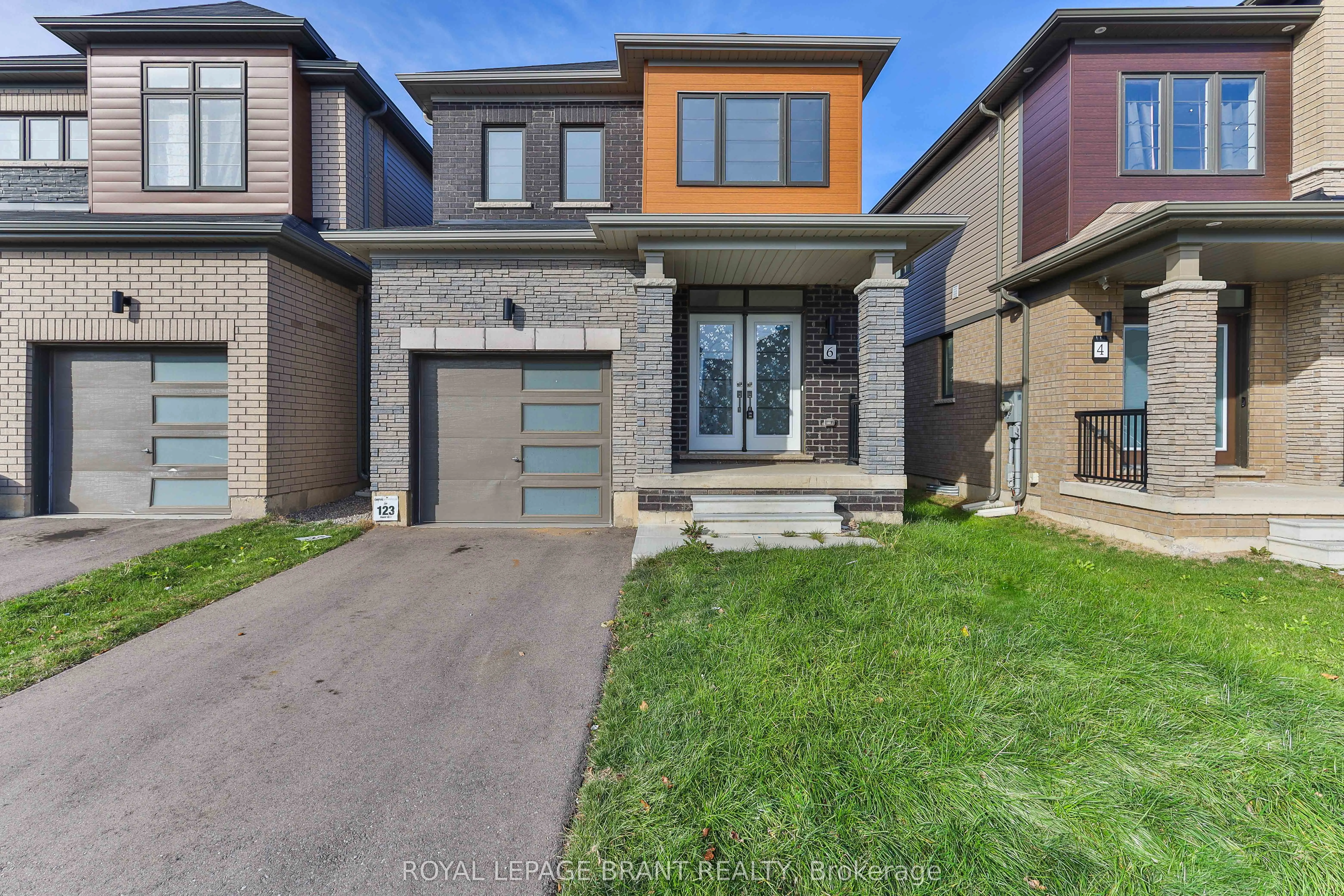 6 Mclaren Avenue, Brantford, On N3t 0t3