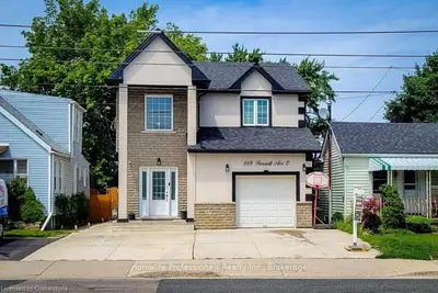 Detached in Hamilton