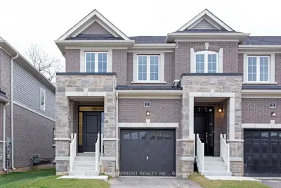 Att/Row/Townhouse in Guelph