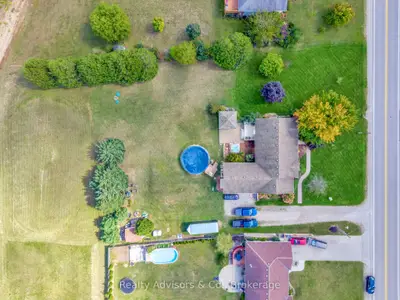Detached in Bayham