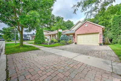 Detached in London South