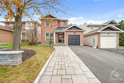 Detached in Kanata