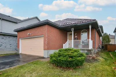 Detached in Guelph