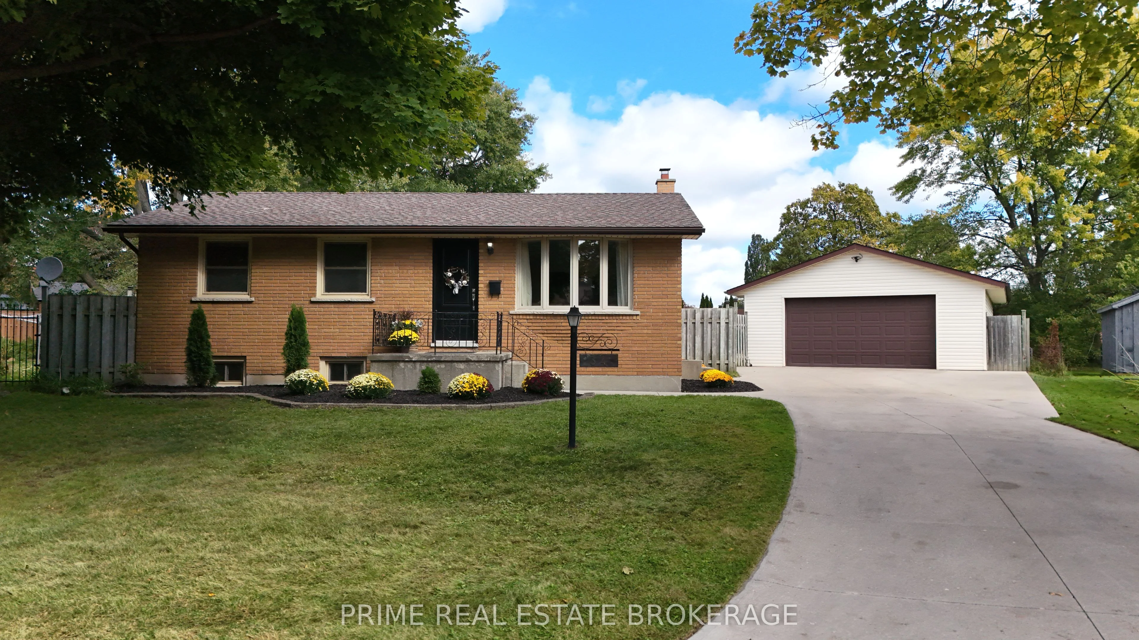 34 Southview Place, London South, On N6j 1s2