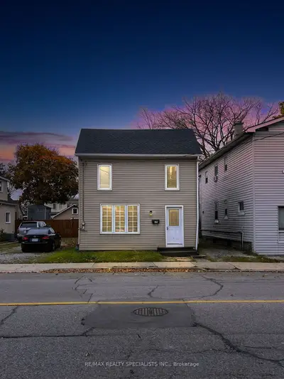 Detached in Welland