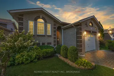 Detached in Kingston