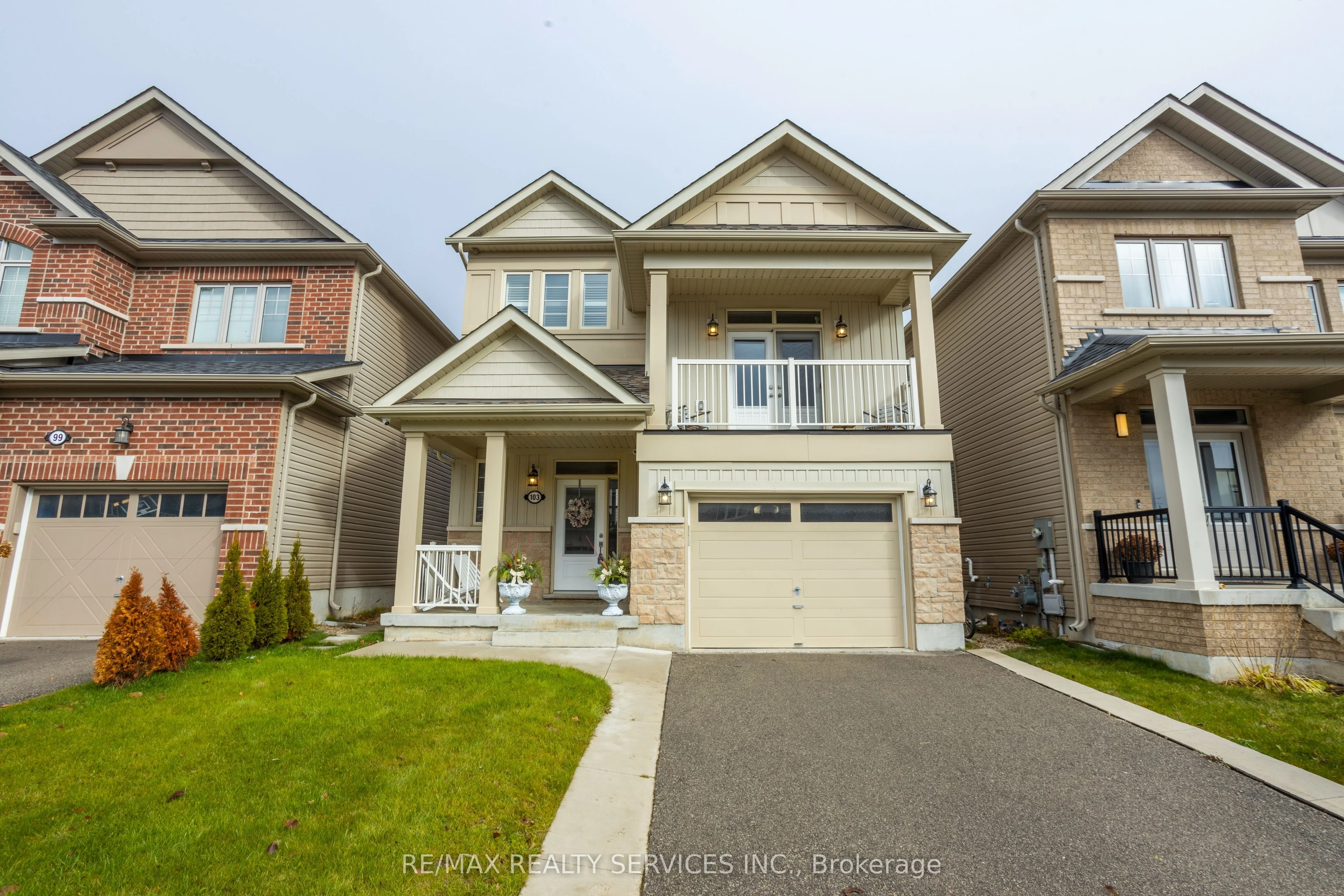 Detached in Centre Wellington