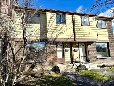 Att/Row/Townhouse in Barrhaven