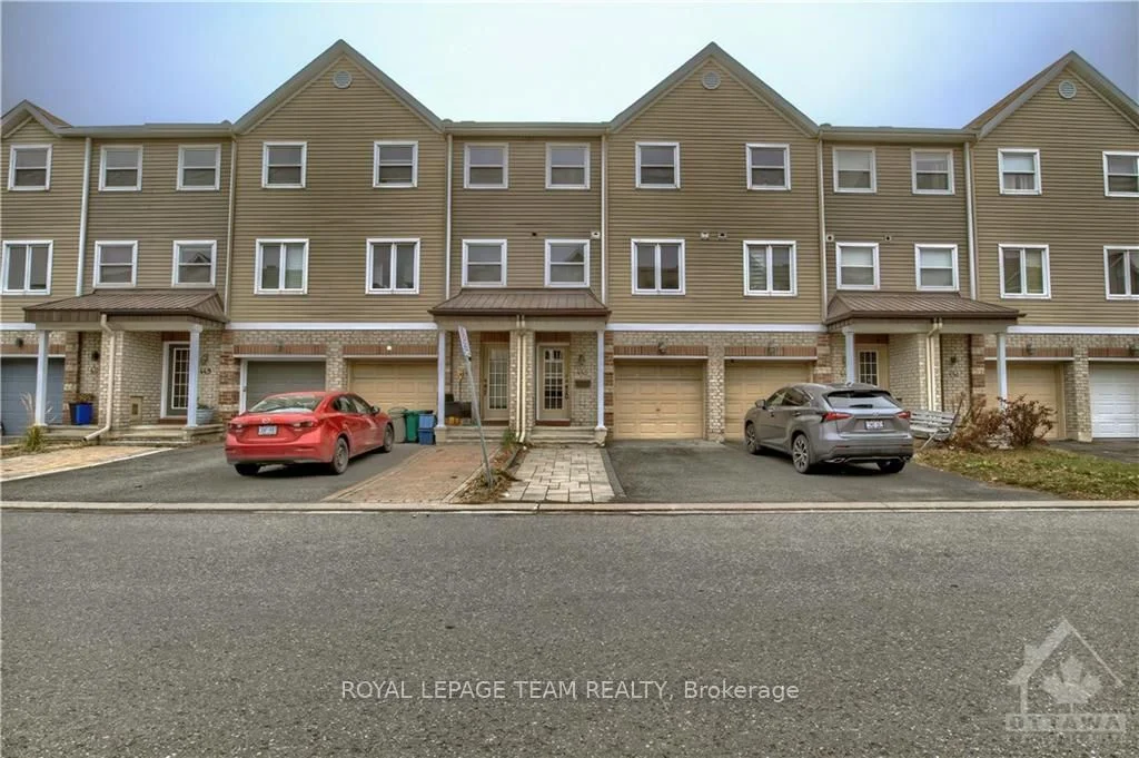 Att/Row/Townhouse in Barrhaven