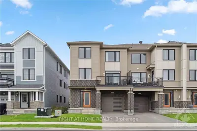 Att/Row/Townhouse in Barrhaven