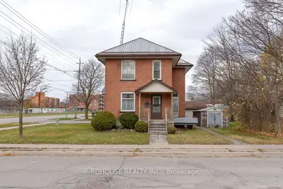 Detached in Kawartha Lakes