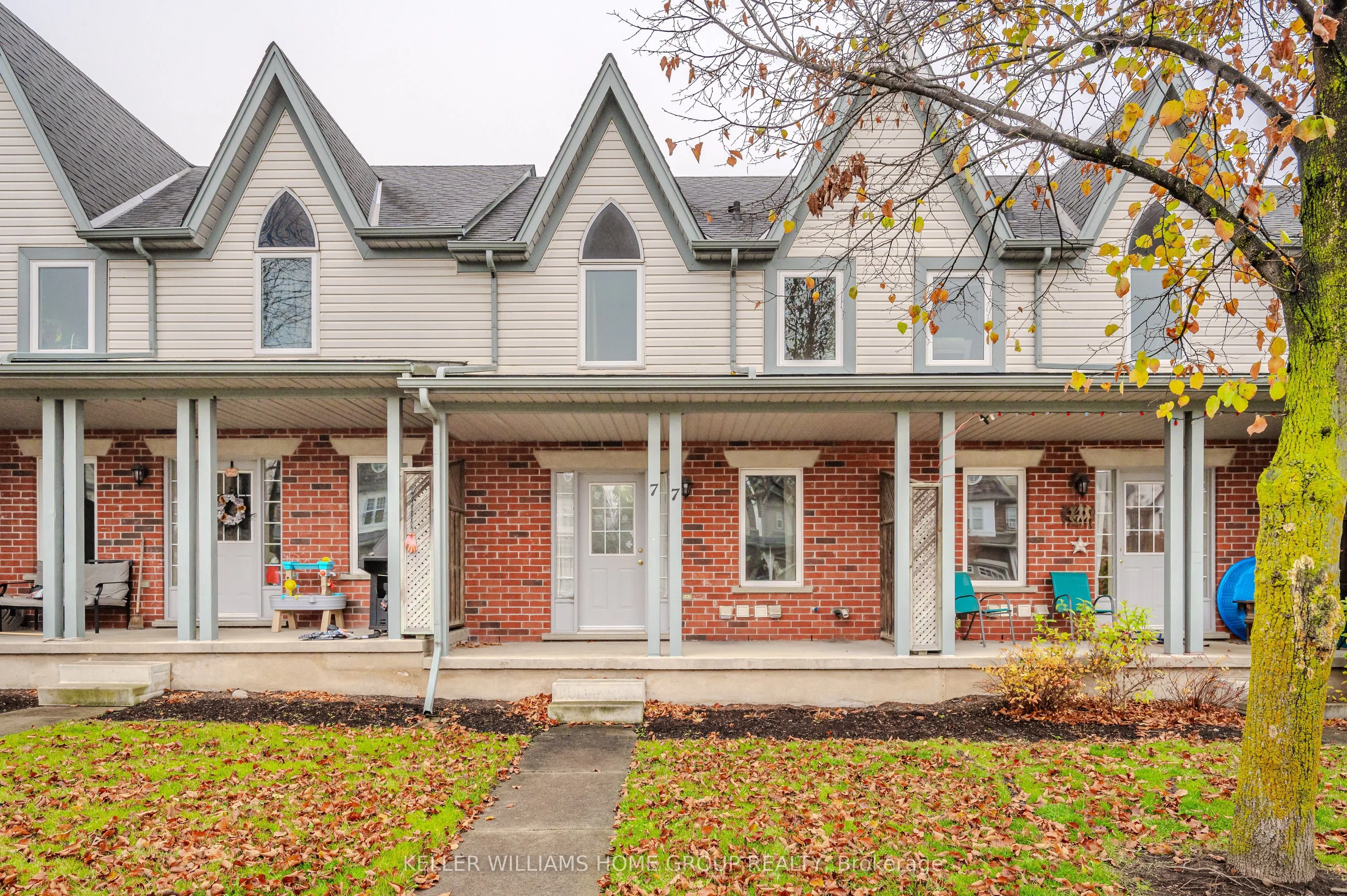 Condo Townhouse in Guelph