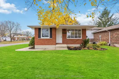 Detached in Petrolia