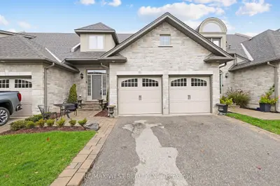 Att/Row/Townhouse in Brantford