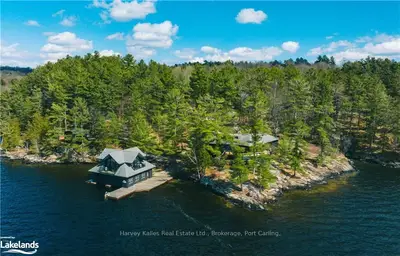 Detached in Muskoka Lakes