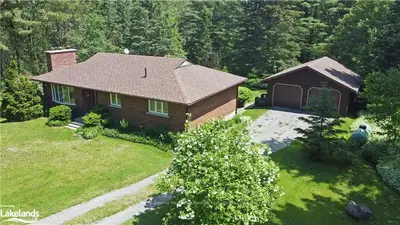 Detached in Seguin