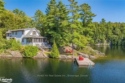 Detached in Lake of Bays