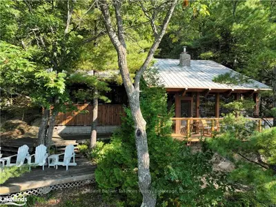 Detached in Algonquin Highlands