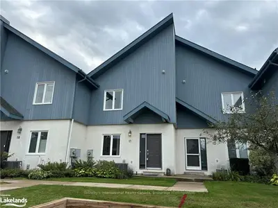 Condo Townhouse in Blue Mountains