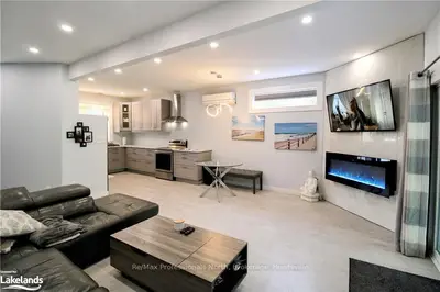 Detached in Huntsville
