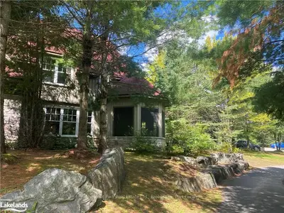 301 Emerald Hills Court, Seguin, On P2a 2w8