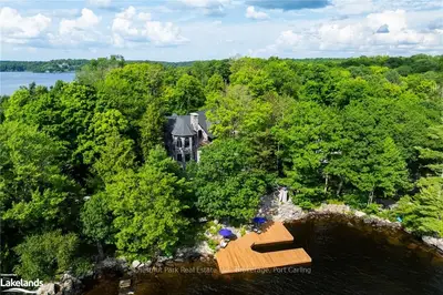 Detached in Bracebridge