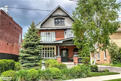 32 Nelson Street E, Meaford, On N4l 1n6