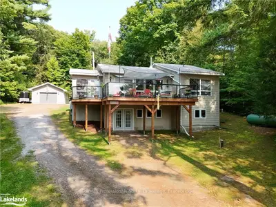 Detached in Bracebridge