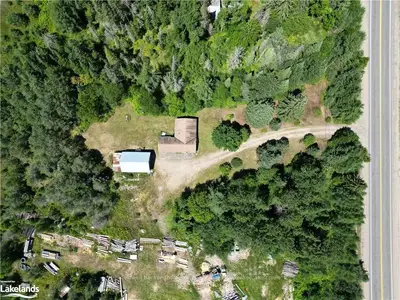 Detached in Perry
