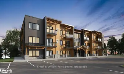 Condo Townhouse in Gravenhurst